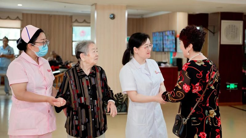 养老护理员入门，这些技能书籍不容错过**