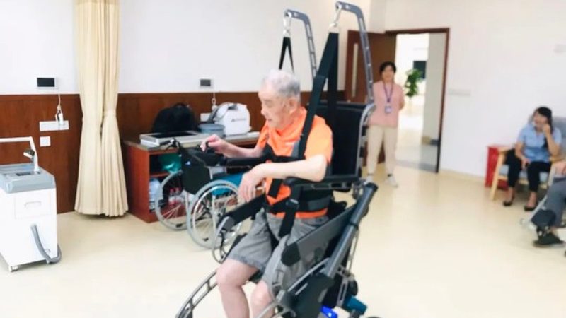 养老护理员面试着装，这些细节不容忽视**